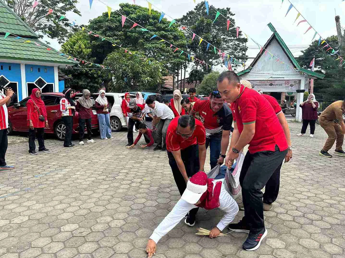 Semarakkan HUT ke-81 RI, Kecamatan Kotabaru Gelar Beragam Lomba dan Lucky Draw